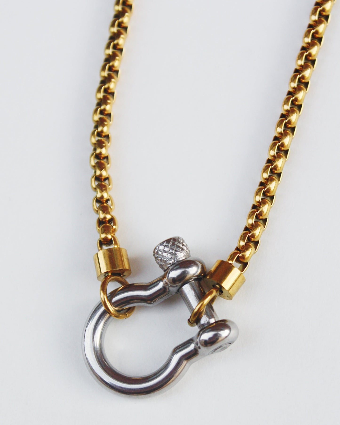Amour Gold